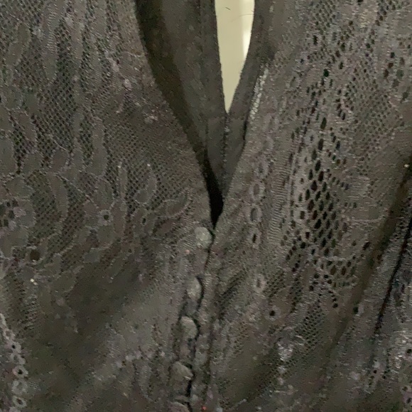 Guess Pendulum Blouse - Picture 5 of 5